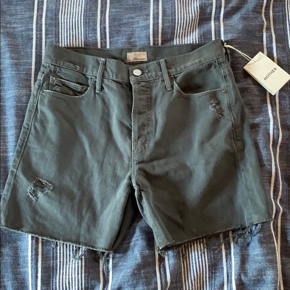 Light Lead Shorts